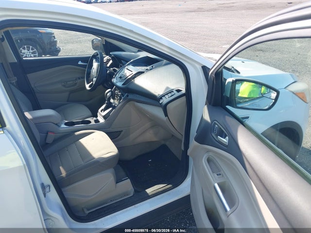 45509975 :رقم المزاد ، 1FMCU9GX3GUB75012 vin ، 2016 Ford Escape Se مزاد بيع