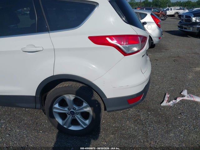 45509975 :رقم المزاد ، 1FMCU9GX3GUB75012 vin ، 2016 Ford Escape Se مزاد بيع