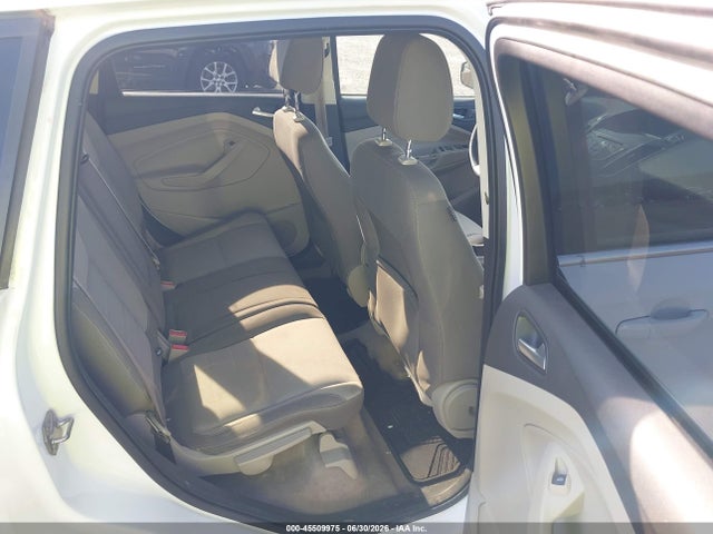 45509975 :رقم المزاد ، 1FMCU9GX3GUB75012 vin ، 2016 Ford Escape Se مزاد بيع