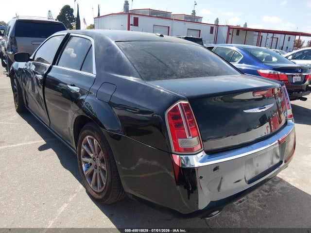 Chrysler 300C 2014 2C3CCAET2EH217005 Image 3