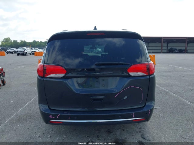 Продаж на аукціоні авто 2018 Chrysler Pacifica Touring L, vin: 2C4RC1BGXJR214354, номер лоту: 45511218