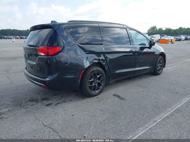 Продаж на аукціоні авто 2018 Chrysler Pacifica Touring L, vin: 2C4RC1BGXJR214354, номер лоту: 45511218
