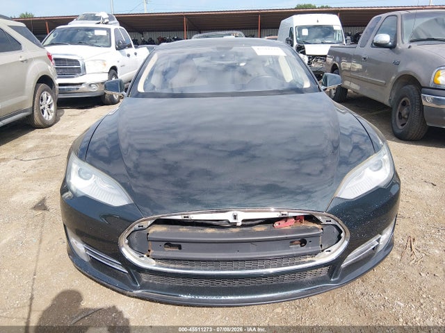 45511273 :رقم المزاد ، 5YJSA1CN2DFP05490 vin ، 2013 Tesla Model S مزاد بيع