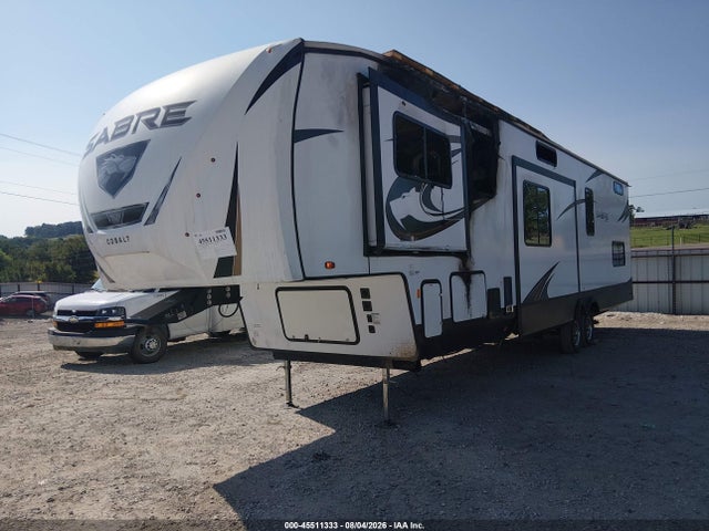 45511333 :رقم المزاد ، 5ZT3SR2B9R6113237 vin ، 2024 Forest River Sabre مزاد بيع