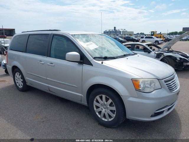 2012 Chrysler Town & Country Touring მანქანა იყიდება აუქციონზე, vin: 2C4RC1BG2CR266757, აუქციონის ნომერი: 45511452