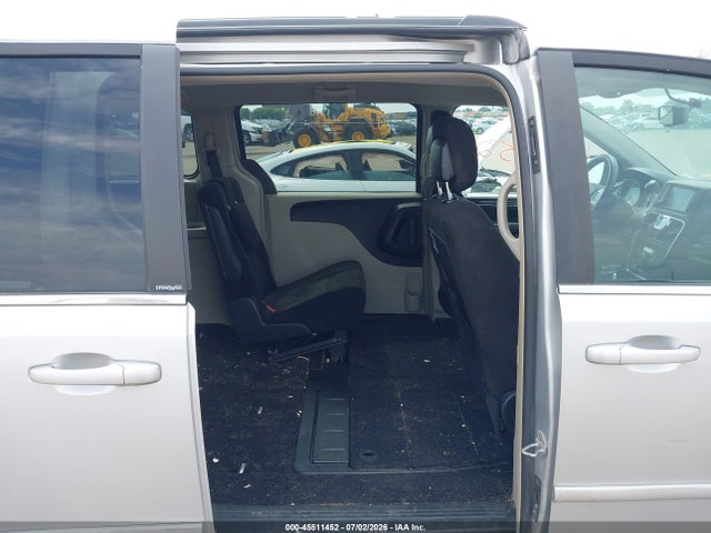 2012 Chrysler Town & Country Touring მანქანა იყიდება აუქციონზე, vin: 2C4RC1BG2CR266757, აუქციონის ნომერი: 45511452