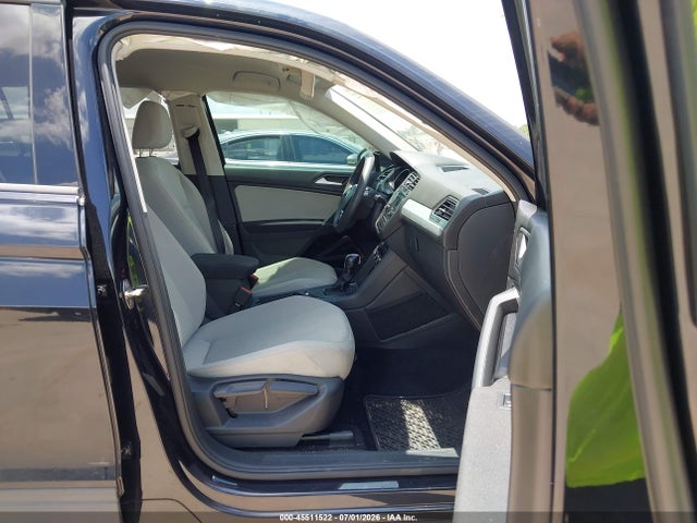 2020 Volkswagen Tiguan 2.0t S მანქანა იყიდება აუქციონზე, vin: 3VV1B7AX6LM126501, აუქციონის ნომერი: 45511522