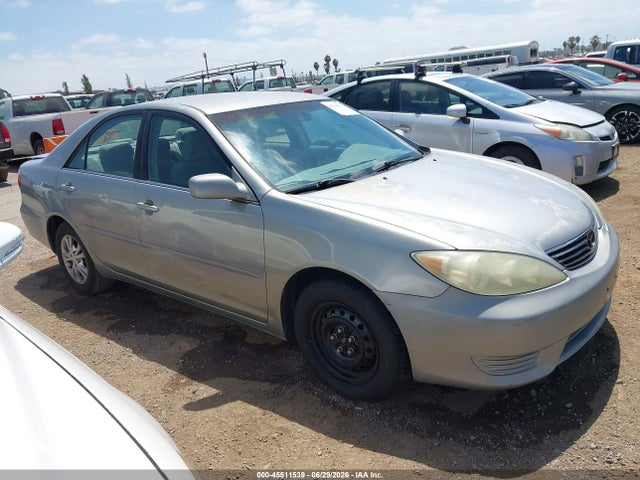 45511539 :رقم المزاد ، 4T1BF32K25U621310 vin ، 2005 Toyota Camry Le V6 مزاد بيع