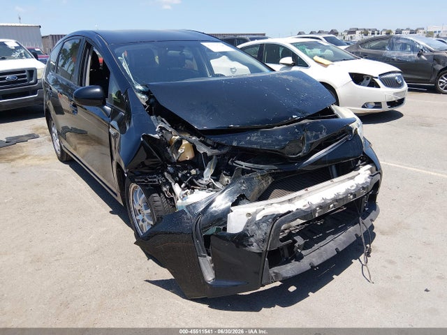 Toyota Prius V Three 2015 JTDZN3EU3FJ021238 Image 6