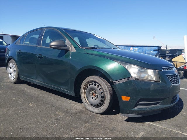 2014 1G1PA5SH6E7199042 main image
