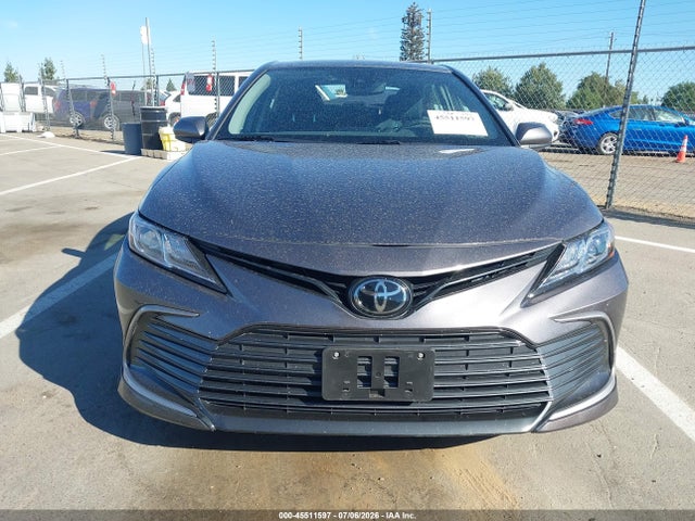 2023 Toyota Camry Le მანქანა იყიდება აუქციონზე, vin: 4T1C11AK2PU131106, აუქციონის ნომერი: 45511597