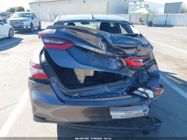 2023 Toyota Camry Le მანქანა იყიდება აუქციონზე, vin: 4T1C11AK2PU131106, აუქციონის ნომერი: 45511597