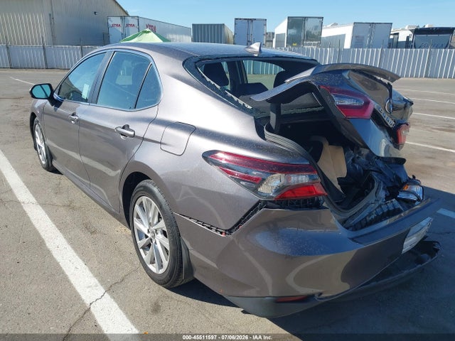 2023 Toyota Camry Le მანქანა იყიდება აუქციონზე, vin: 4T1C11AK2PU131106, აუქციონის ნომერი: 45511597