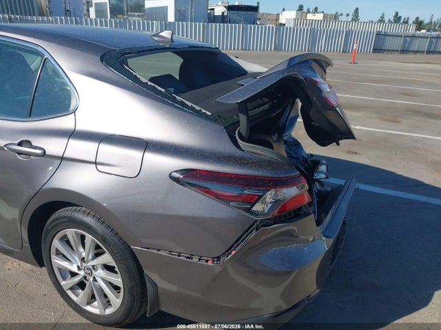 2023 Toyota Camry Le მანქანა იყიდება აუქციონზე, vin: 4T1C11AK2PU131106, აუქციონის ნომერი: 45511597