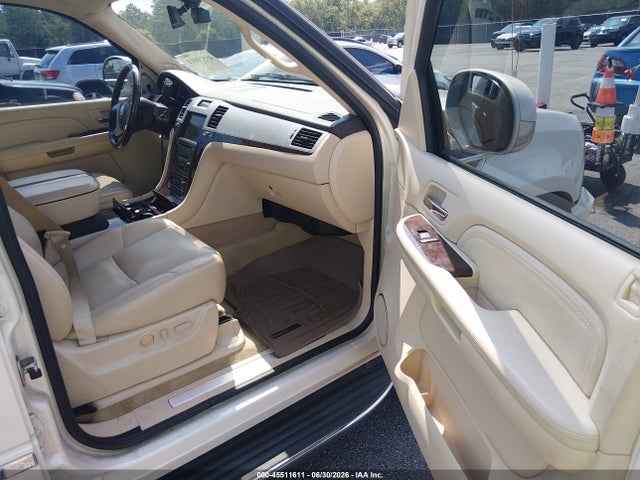 Продаж на аукціоні авто 2008 Cadillac Escalade, vin: 1GYFK63868R174200, номер лоту: 45511611