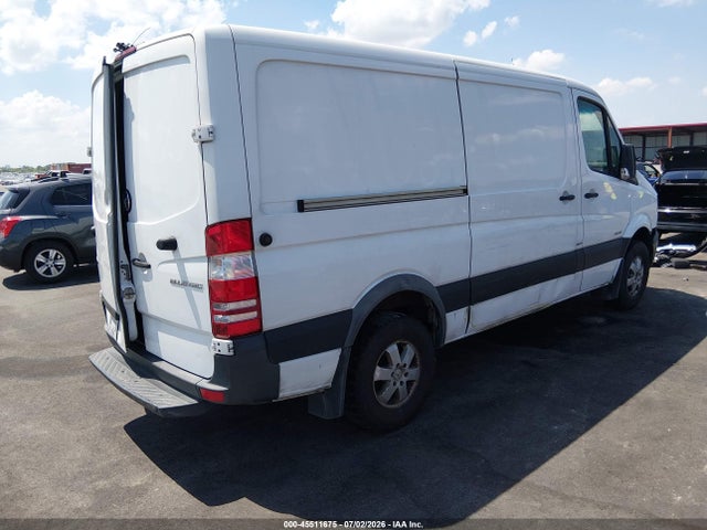 Aukcja sprzedaży 2015 Mercedes-benz Sprinter 2500 Normal Roof, vin: WD3PE7DC9F5993498, numer aukcji: 45511675