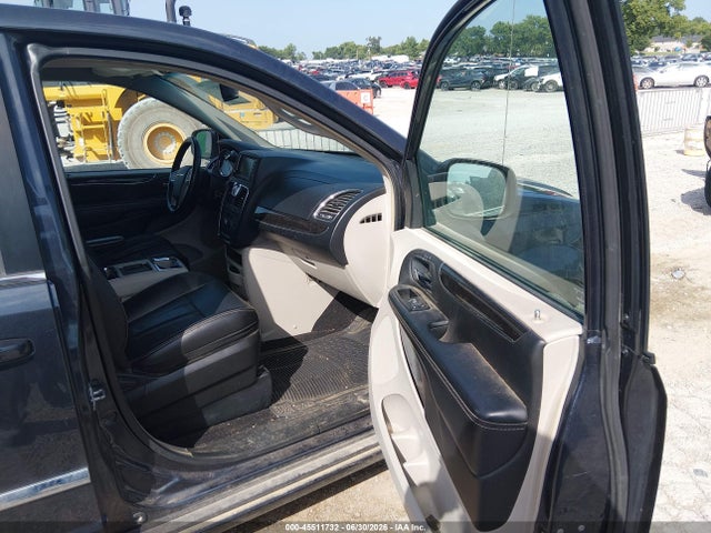 45511732 :رقم المزاد ، 2C4RC1BG1ER396872 vin ، 2014 Chrysler Town & Country Touring مزاد بيع