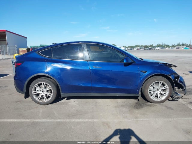 Продаж на аукціоні авто 2022 Tesla Model Y Long Range Dual Motor All-wheel Drive, vin: 7SAYGDEEXNF485236, номер лоту: 45511753