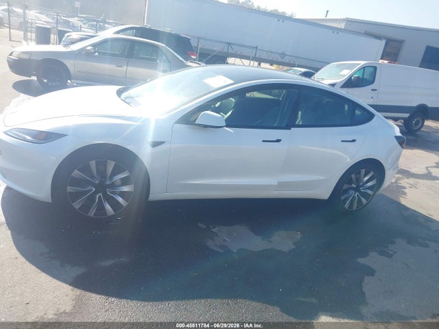 2025 Tesla Model 3 Long Range Rear-wheel Drive/standard Rear-wheel Drive მანქანა იყიდება აუქციონზე, vin: 5YJ3E1EA1SF938633, აუქციონის ნომერი: 45511784