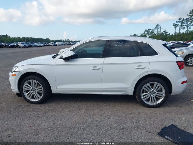 45511883 :رقم المزاد ، WA1BNAFY4J2021835 vin ، 2018 Audi Q5 2.0t Premium/2.0t Tech Premium مزاد بيع