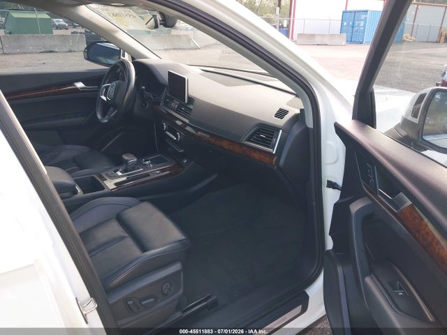 45511883 :رقم المزاد ، WA1BNAFY4J2021835 vin ، 2018 Audi Q5 2.0t Premium/2.0t Tech Premium مزاد بيع