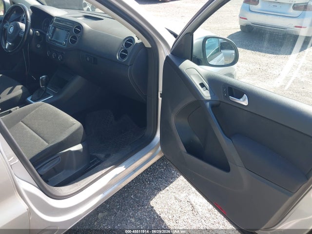 Продаж на аукціоні авто 2015 Volkswagen Tiguan S, vin: WVGAV7AX0FW547202, номер лоту: 45511914