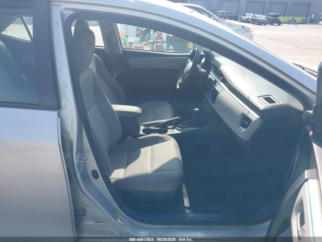2T1BURHE4FC370027 Toyota COROLLA LE