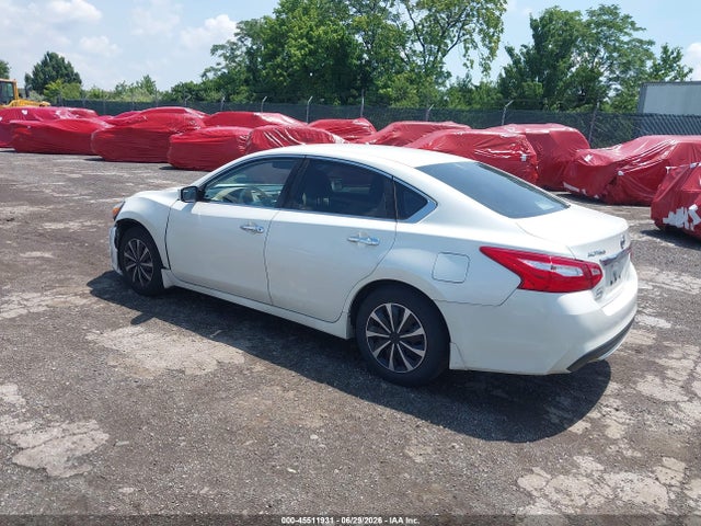 Nissan Altima 2.5 S 2017 1N4AL3AP8HC129452 Image 3