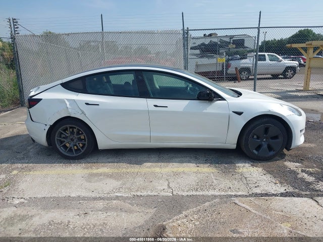 45511958 :رقم المزاد ، 5YJ3E1EA6MF868159 vin ، 2021 Tesla Model 3 Standard Range Plus Rear-wheel Drive مزاد بيع