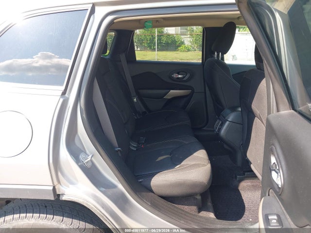 Jeep Cherokee Latitude 2017 1C4PJMCB8HW615744 Image 8