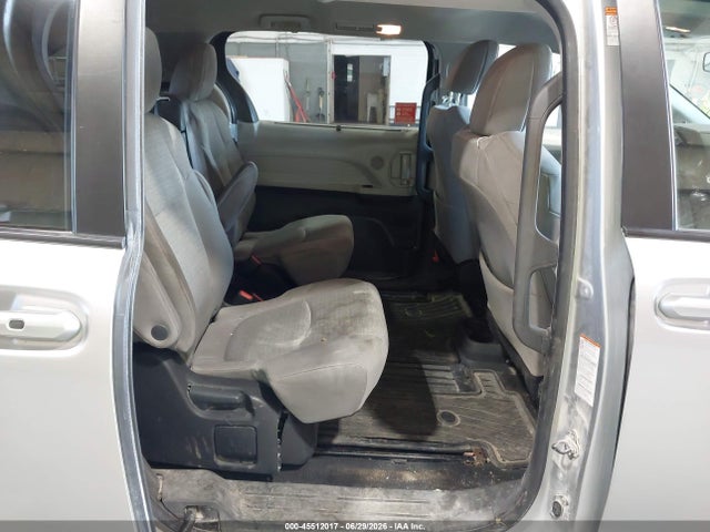 Aukcja sprzedaży 2023 Toyota Sienna Le, vin: 5TDKRKEC3PS165870, numer aukcji: 45512017