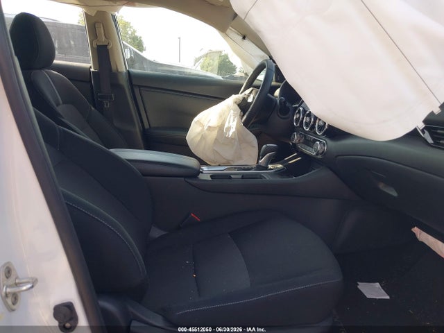 3N1AB8CV8SY375991 Nissan SENTRA SV