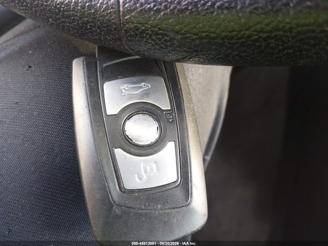 2015 Bmw 328i Xdrive მანქანა იყიდება აუქციონზე, vin: WBA3B5C57FF959555, აუქციონის ნომერი: 45512051