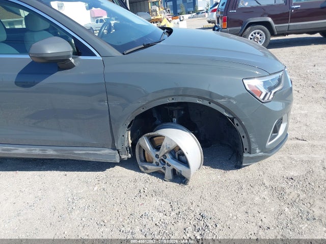 Aukcja sprzedaży 2020 Audi Q3 Premium Plus 45 Tfsi Quattro Tiptronic, vin: WA1BECF39L1040504, numer aukcji: 45512052