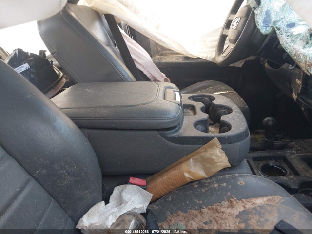 45512056 :رقم المزاد ، 3C6UR5CJ8JG150421 vin ، 2018 Ram 2500 Tradesman  4x4 6'4 Box مزاد بيع