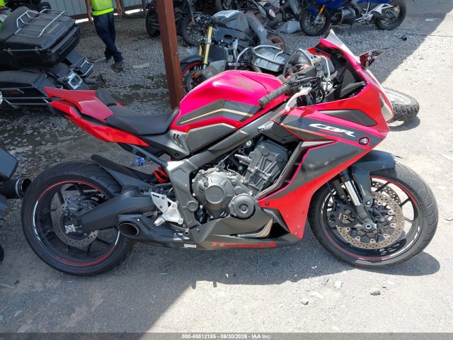 Honda CBR650 RA 2023 MLHRH015XP5400250 Image 12