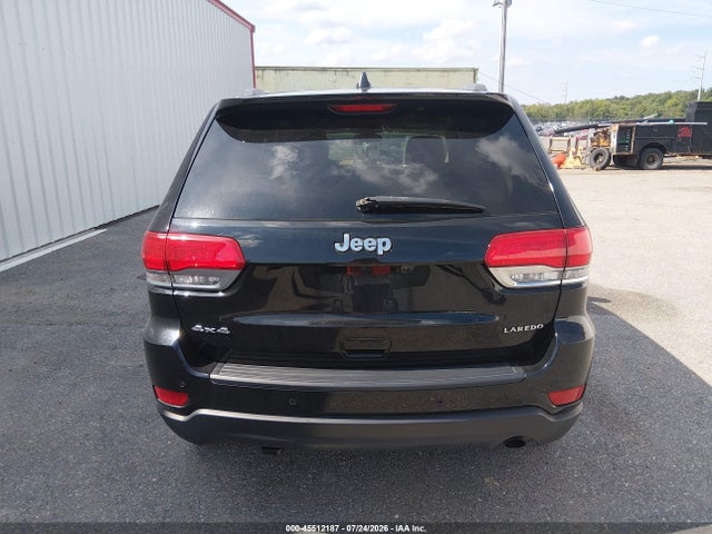 1C4RJFAG6KC754217 Jeep Grand Cherokee Laredo E 4x4