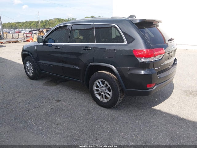 1C4RJFAG6KC754217 Jeep Grand Cherokee Laredo E 4x4