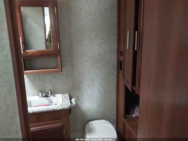 Avenger Primetime 2018 5ZT2AVKB1JB917907 Image 13