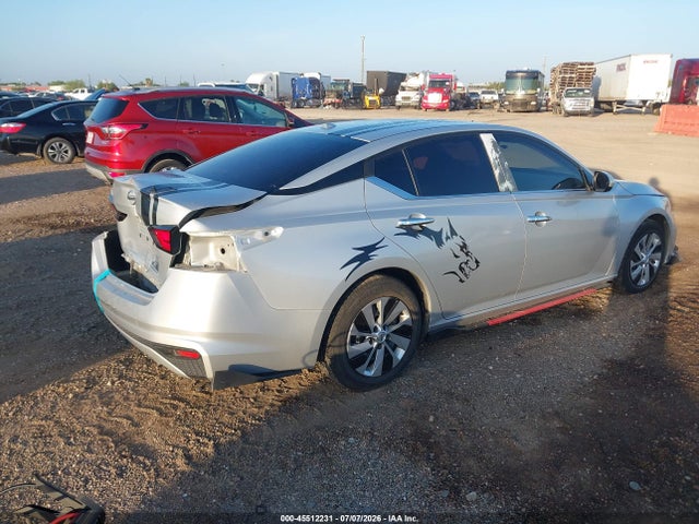 45512231 :رقم المزاد ، 1N4BL4BV3LC215199 vin ، 2020 Nissan Altima S Fwd مزاد بيع