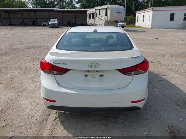 5NPDH4AE1GH753299 Hyundai ELANTRA SE