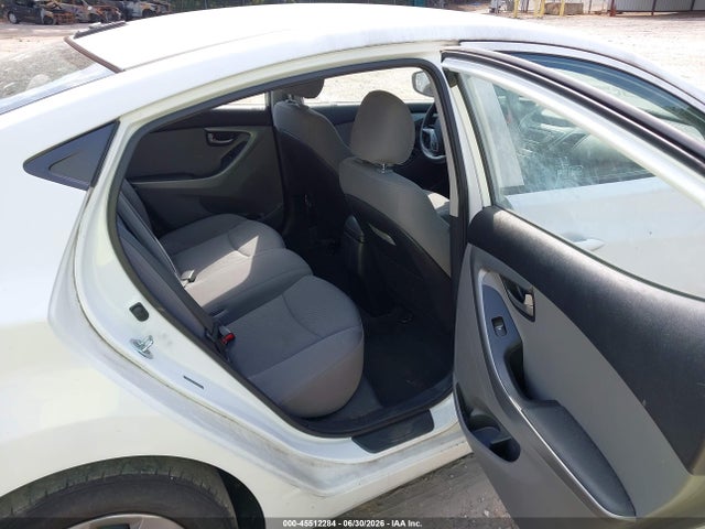 5NPDH4AE1GH753299 Hyundai ELANTRA SE