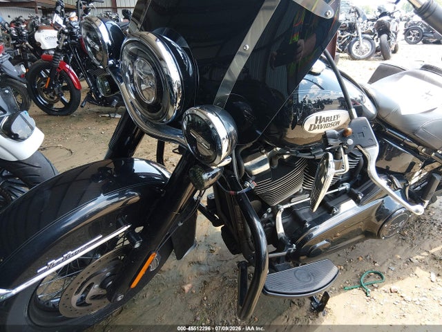 Harley-Davidson FLHCS 2021 1HD1YBK14MB046678 Image 2