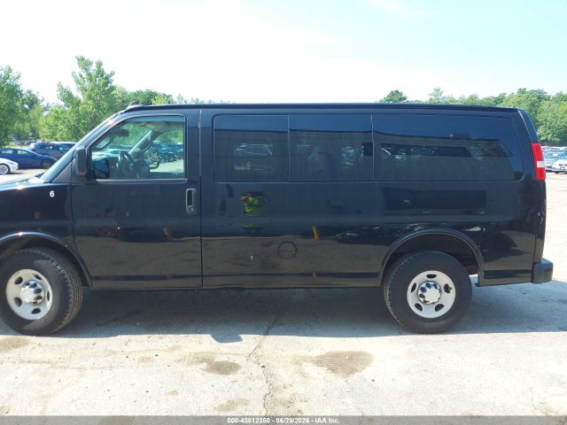 1GAWGEFF9H1302660 Chevrolet Express 2500 Ls
