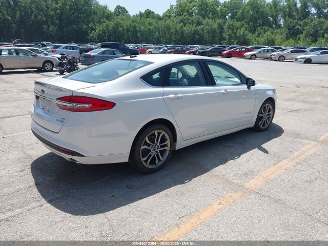 2017 Ford Fusion Hybrid Se მანქანა იყიდება აუქციონზე, vin: 3FA6P0LUXHR314583, აუქციონის ნომერი: 45512384
