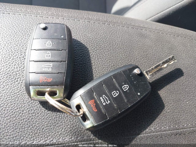KIA Optima Lx 2015 KNAGM4A70F5536851 Image 11