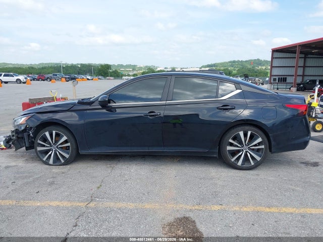 45512461 :رقم المزاد ، 1N4BL4CV4MN307930 vin ، 2021 Nissan Altima Sr Fwd مزاد بيع