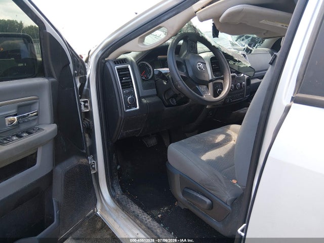45512528 :رقم المزاد ، 3C6UR5DL4JG402147 vin ، 2018 Ram 2500 Slt  4x4 6'4 Box مزاد بيع