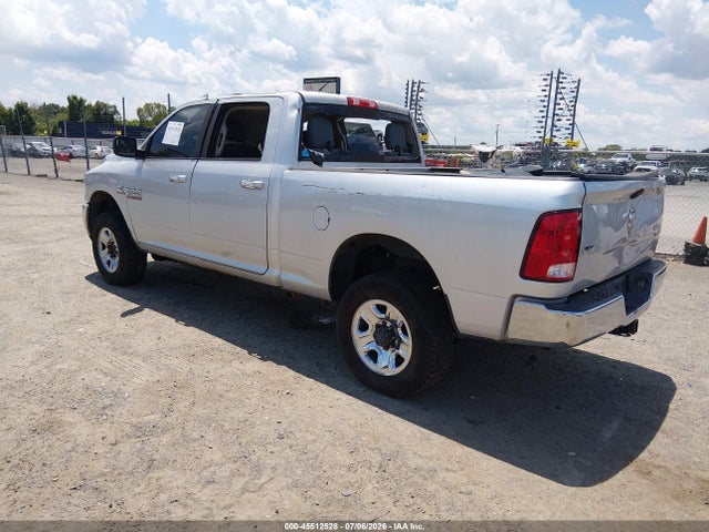 45512528 :رقم المزاد ، 3C6UR5DL4JG402147 vin ، 2018 Ram 2500 Slt  4x4 6'4 Box مزاد بيع