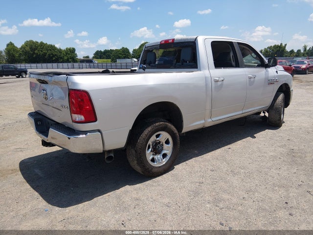 45512528 :رقم المزاد ، 3C6UR5DL4JG402147 vin ، 2018 Ram 2500 Slt  4x4 6'4 Box مزاد بيع